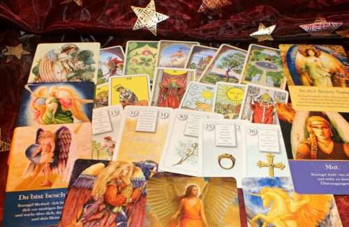 oracle cards, fortune telling, future interpretation